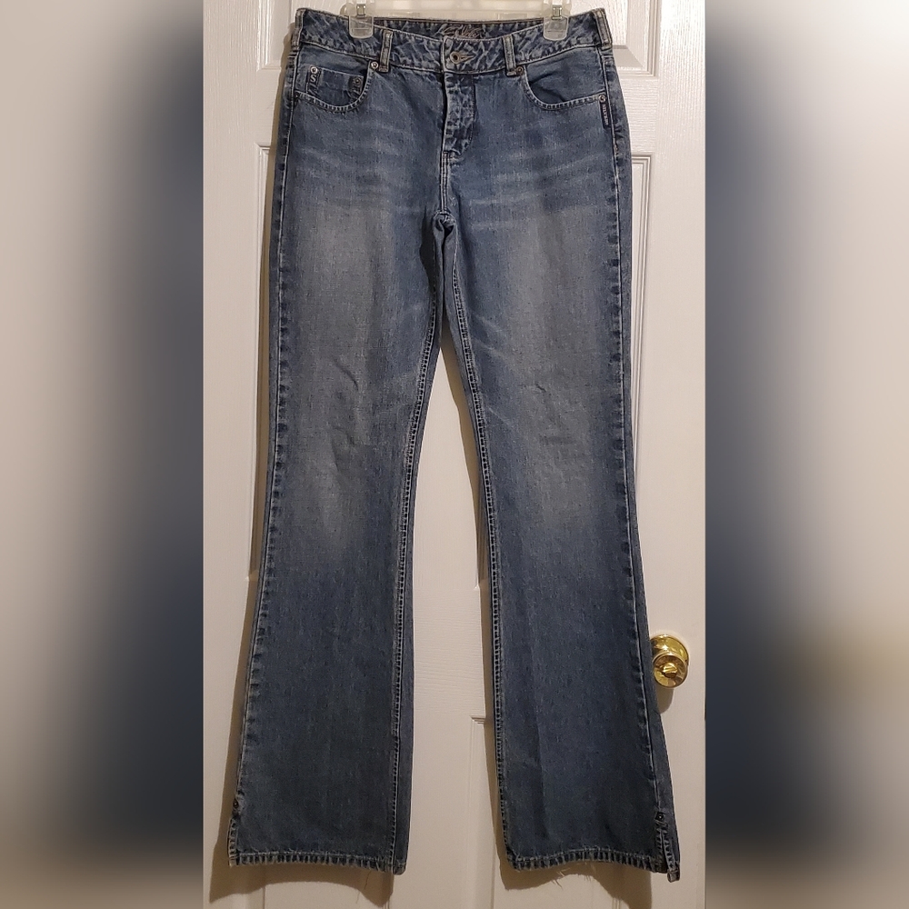 Silver Jeans, 32"x36"